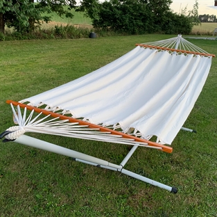 Complete package!  Super Nice Hammock Stand With Natural White Hammock 