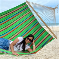 Mexico Green hammock comes in the most beautiful colors with 140 cm wooden spreader bars.