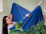 Strong hammock 1 person. Nice colorful look. Ok for children's play